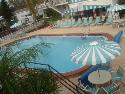 Belleair Village Motel エクステリア 写真